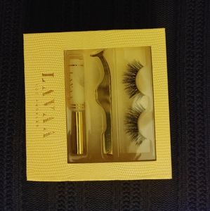 LAVAA LOS ANGELES BLACK EXCLUSIVE 3D MINK COLLECTION